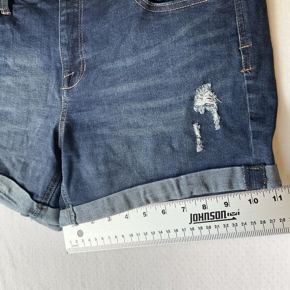 Refuge Women Shorts Size 10 Blue Denim Distressed 4" Inseam - Picture 4 of 9
